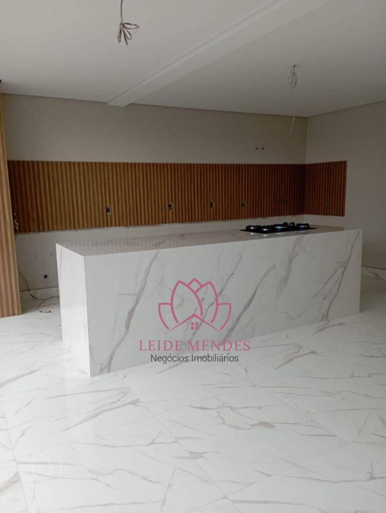 Sobrado em condomínio com 3 quartos, 154m², à venda - Leide Mendes Negócios Imobiliários